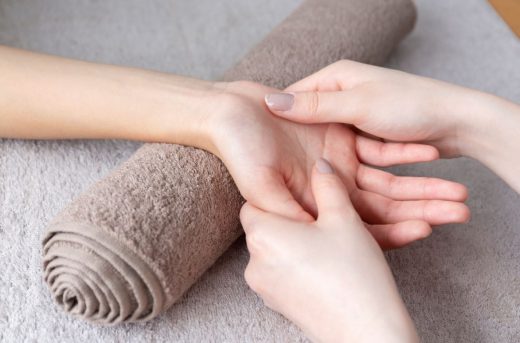 Massage Des Mains