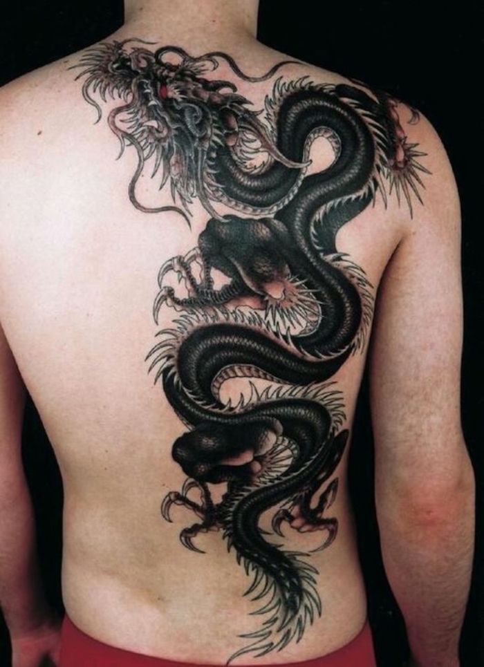Tatouage Dragon Noir Sur Le Dos 
