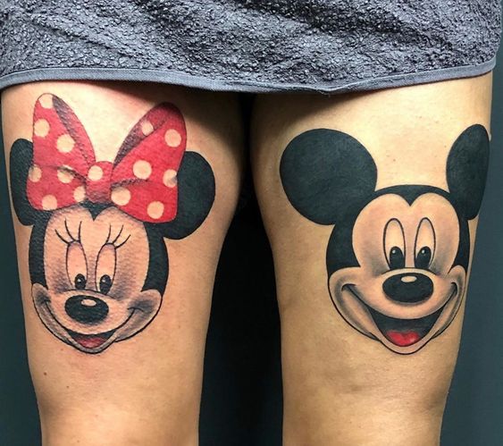 Tatouage Minnie Et Mickey Sur Les Cuisses