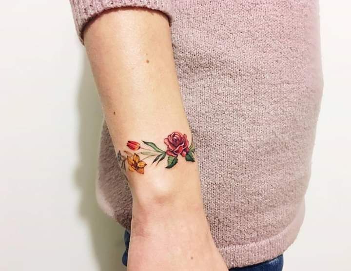 Tatouage Bracelet Roses