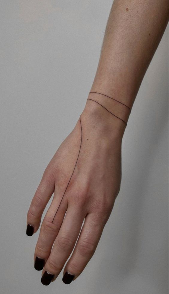 Tatouage Bracelet En Ligne Fine Noire 