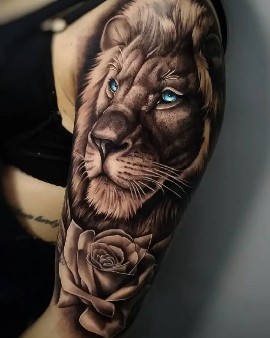 Tatouage Lion Et Rose Sur Le Bras 