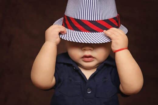 Cérémonie bébé garçon : comment choisir une tenue confortable et chic
